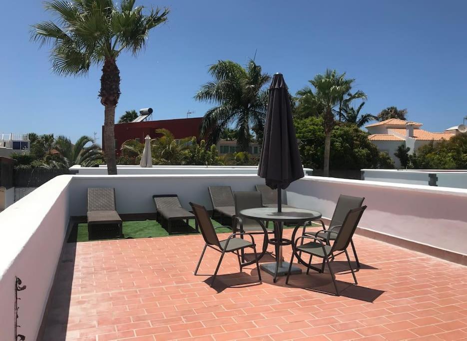 Lovely Villa - Pool Front, Private Roof Terrace, Wifi Fiber Optic コラレホ エクステリア 写真